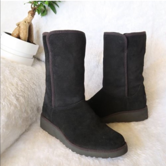 UGG Shoes - UGG Women's Amie Slim Water Resistant Short Boot